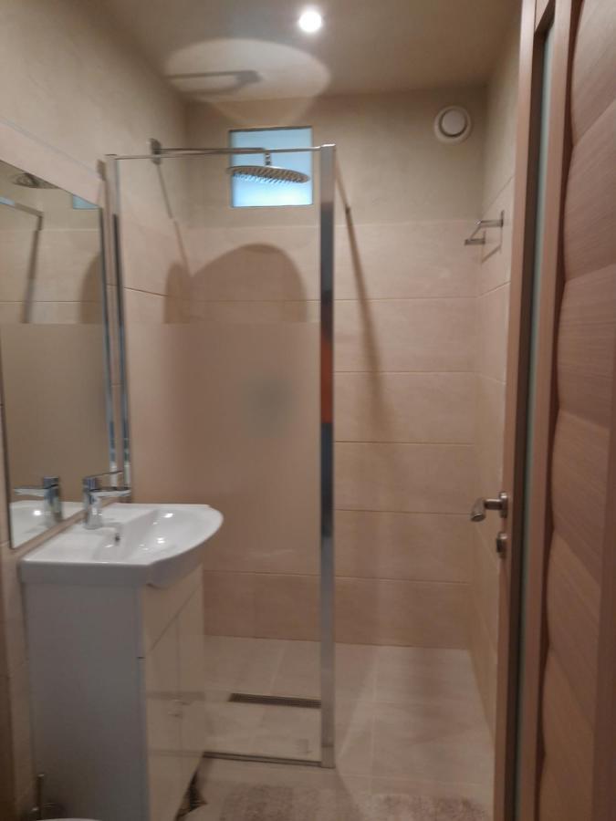 Home Uranus Brasov Ngoại thất bức ảnh